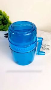 BISA COD - Alat Es Serut Mini Ice Crusher Parutan Es Batu Mini Praktis