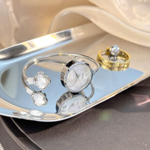 นาฬิกาข้อมือเปลือกหอยมุกแบบใหม่ ดีไซน์หรูหราแบบเฉพาะกลุ่ม นาฬิกาข้อมือระดับไฮเอนด์สำหรับผู้หญิง นาฬิกาแบบเปิดขนาดเล็ก