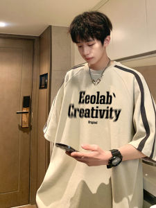 เสื้อยืดแขนสั้นพิมพ์ลายตัวอักษรสไตล์อเมริกันสำหรับผู้ชาย ทรงหลวม ระบายอากาศได้ดี ฤดูร้อน 2024 ใหม่ล่าสุด