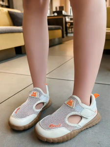 [🚚จัดส่งจากกรุงเทพฯ] รองเท้าตาข่ายเด็กฤดูร้อนกิจกรรมกลางแจ้งสบายระบายอากาศตาข่ายรองเท้าลำลองสำหรับเด็กอายุ 6-12 ปี