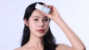 [Super Sale] CHYEVON Brightening & Rejuvenating Facial Cream 30G | Brightening Whitening Dark Spot Corrector Moisturizing  | Lightweight Skin Repair Floral Fragrance | Pro-Xylane & Niacinamide | Safe for Sensitive Skin