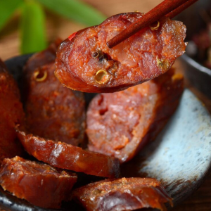 Authentic Sichuan Spicy Smoked Sausage Handmade Farmhouse Flavor Widean City 500g Packaged Snack Meat Dry Goods