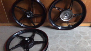 BÁN LẺ 1 CÁI MÂM-VÀNH ĐÚC  5 CÂY NHỎ TRƯỚC ĐÙM HAY ĐĨA HOẶC SAU LÊN ZIN CHO SIRIUS JUPITER TAURUS EXCITER 2006 2010 VÀ 4 SỐ 2011-13(1 CÁI)