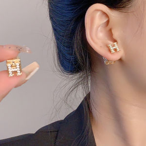 Elegant Double-Sided Diamond-Encrusted Letter H Stud Earrings Fashionable Minimalist Square Design Womens Jewelry Accessory