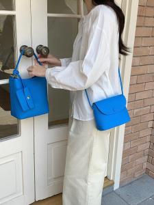 Commuting Soft Leather Bucket Bag Womens Single Shoulder Crossbody Bag for Office Work Korean Style Casual Handbag