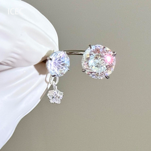 Flash Light Purple Zircon Ear Bone Stud Female Cool Rustling Niche Style Unique Adult Lady like Woman Earrings Elegant Horseshoe Earring Ear Bone Pin