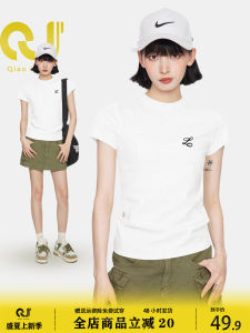 เสื้อยืดแขนสั้นสีขาว ทรงเข้ารูป สำหรับผู้หญิง ฤดูร้อน 2024 เสื้อตัวบนทรงเข้ารูป แขนสั้น ทรงเข้ารูป แขนสั้น เสื้อยืดคอกลม