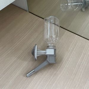 ที่ให้น้ำแบบแขวนกรง 330 ml Water nozzle สีเทา/ชมพู ขวดน้ำแขวนกรง กระบอกให้น้ำติดกรง ที่ให้น้ำแมว สุนัข กระต่าย นก หนูแฮมสเตอร์ MONKEY