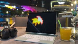 【New Arrival 2022】DERE T30 PRO 2-in-1 Laptop 13 inch 2K IPS Touch Screen Tablet PC/Magic Keyboard + Stylus Pen/Dual WIFI Portable High-performance Laptop for Video Entertainment Business Office Online Learning (1 year warranty)