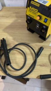 Máy hàn Mig không khí và que Hồng Ký HKF1200S