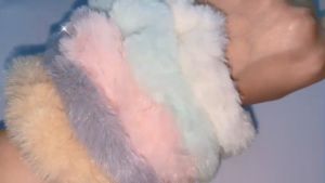 Dây Buộc Tóc Phủ Lông Kiểu Hoạt Hình Dễ Thương Phong Cách Hàn Quốc