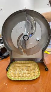 Máy thái lát bắp cải xu hào cà rốt thát lát măng.... siêu nhanh điều chỉnh dày mỏng tùy ý phù hợp cho nhà hàng quán ăn