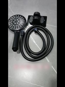 Shower genggam mode tiga aliran/Shower genggam + keran + pipa penghubung + dudukan