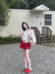 Váy Ngắn Chữ a Màu Đỏ Miu Series Cho Nữ Mùa Xuân Hè Cổ Điển Cạp Cao Thường Ngày Thon Gọn Váy Ngắn Chữ a Đa Năng