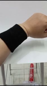 HOBI KOLEKSI WRIST BAND HANDUK PELINDUNG TANGAN BUAT OLARAGAH SPORT FITNESS GYM WRIST HAND