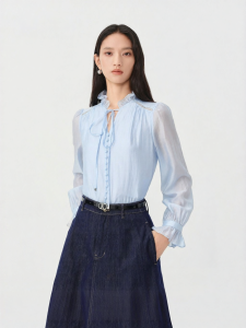 Koradior | Youthful Ruffled Silk Blend Blouse
