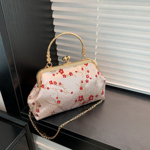 Retro Embroidered Chain Shoulder Bag for Women Fashionable Handbag Simple Lock Clutch Bag Stylish Crossbody Bag