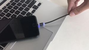 Kabel CAS MAGNET USB - X Cable Charger Metal Magnetic Plug Mini Micro Android Smartphone