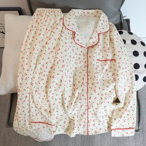 Bộ Đồ Ngủ Nữ 2 Món Mùa Thu Cherry Chất Liệu Giả Cotton Mềm Mại Áo Cardigan Cổ Trụ Quần Dài Đến Mắt Cá Chân Dễ Thương & Hài Hước