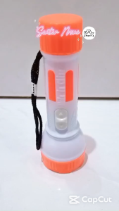Senter Mini Kecil Terang Tenaga Baterai Cahaya Putih Plus Gantungan Kunci
