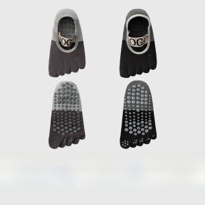 Tất tập yoga MiiOW mỏng chống trượt