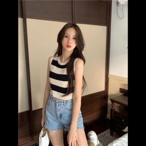 เสื้อกล้าม คอกลม คอกลม ผ้าถัก ลายทาง ลําลอง บรรทัด สี เข้ารูป สีตัดกัน สี เข้าชุ่วโรง เสียง กระดูก สามารถใช้สำหรับผู้หญิง