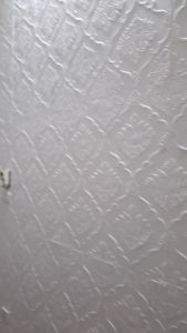 Xốp Dán Tường Hoa Văn Tân Cổ Sẵn Keo Khổ Lớn 70x70cm