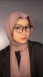 Hijab Pashmina Kaos Jersey Premium: Pilihan Modis untuk Wanita