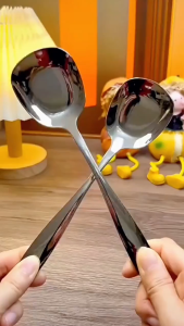 Newyorkbigsale ช้อนสแตนเลส ทรงสี่เหลี่ยม ช้อนตักอาหาร No.Y2261