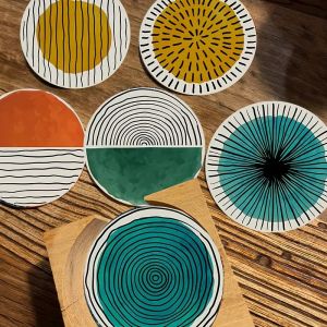 6 pieces/set of circular patterned wooden anti-slip coasters suitable for home offices and theme party decoration