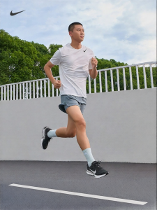 100% Authentic Nike | Cushioning Reflective Mens Road Running Shoes NIKE JOURNEY RUN FN0228