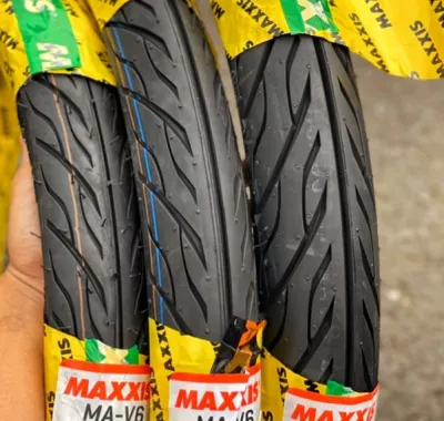 Lốp Maxxis V6 Gai xương cá. lốp có ruột -Size 506070
