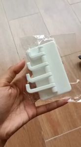 Gantungan Tempel Dinding 4 Kait dan 3 Kail Serbaguna Hook Per 2pcs Gantungan Pengait Kunci Handuk Lap Kain Dapur Kamar Mandi Super Kuat Gantungan Serbaguna Gantungan Kunci Murah