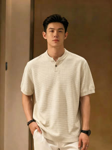 OUMULONG | Áo Thun Đan Cổ Henry Phong Cách Old Money Mùa Hè Từ Lanh Mỹ