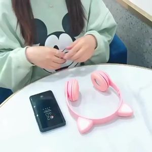 หูฟังเกมมิ่ง หูฟังหูแมวไร้สาย หูฟังบลูทูธ สเตอริโอ หูฟังไร้สายหูฟังเกมมิ่ง ไร้สาย (Cat Ear) หูฟังไฟ LED Bluetooth5.0 รุ่น พับได้ ทนทาน ชาร์จUSB