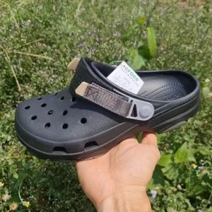 Crocs Terrain Clog {Buy 1pair Free4Jibbitzs =100฿} รองเท้าแตะผู้ชาย Size M7---M11 รองเท้าหัวโต รองเท้าครอส์ รองเท้าผู้ชาย รองเท้าเพื่อสุขภาพ crocs ผช รองเท้าเบาและนิ่มใส่สบายทนทาน