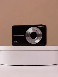 Camera for Vlogging: Mini Digital Camera with 32G Memory & 4400W Pixels