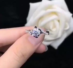 AURORAJEWCODcincin wanita kawinfree boxAdjustablehigh qualitycoupleanti lunturgaya koreaHadiah pasanganDapat diatur17