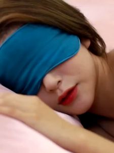 Silk Sleeping Eye Mask Cover Portable Travel Eye Patch Rest Blindfold Eye Cover For Sleeping