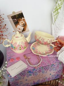 Aesthetic Ceramic Coffee Cup and Saucer Set