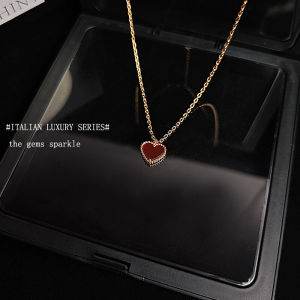 Luxury Series Heart Shaped Necklace Elegant Choker for Women Birthday Gift Simple Fashion Alloy Pendant Silver Plated Jewelry