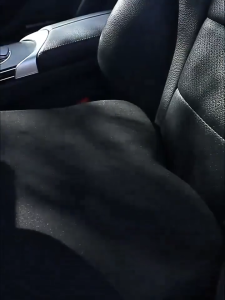 【Comfy Cove】COD เบาะรองนั่งรถยนต์ เบาะรองนั่ง ที่รองนั่ง เบาะนั่ง เพิ่มความสูง สำหรับรถยนต์ แบบหนา กันลื่น