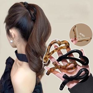 C.three Colorful Notes Big Banana Clip Heart-shaped Hair Clip Simple Hair Accessory Women