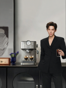 DeLonghi | Semi-automatic Espresso Machine Milk Frother for Home and Office