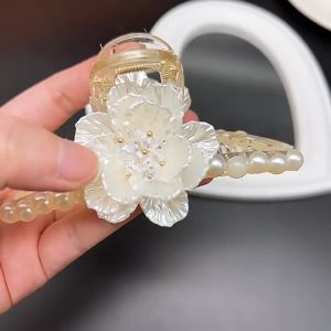 งานเข้าใหม่แล้ว กิ๊บหนีบผมดอกไม้ไข่มุกพรีเมี่ยมขนาดใหญ่ 11 cm งานหรูหรา สไตล์เกาหลีสินค้าอยู่ที่ไทยพร้อมส่ง1-2วันถึง