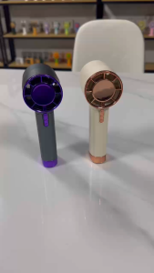 { NY ACC } Kipas Angin Genggam Berkecepatan Tinggi Turbo Portabel Portable Turbo High-speed Handheld Fan 13000 rpm Motor Brushless Angin Super Kuat Tipe-C Pengisian Cepat Pengering Rambut Udara Dingin Mini Artefak Pendingin