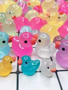 Adorable Glowing Resin Duckling Ornaments Colorful DIY Large Duckling Small Yellow Duck Childrens Favorite Fresh Outlined