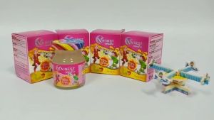 YẾN CHƯNG SẴN BIBINEST - Vị Dâu (15% Yến) - Hộp 4 lọ x 70ml - Tổ Yến nguyên chất - Thương hiệu Yến Sào VN NEST