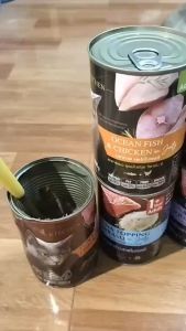 PET8 อาหารแมว ในเยลลี่ 10รสชาติ เสริมวิตามิน E ไม่เค็มไม่เติมเกลือ Grain Free ยกลัง 24กระป๋อง รุ่น Black cat CATZ KITCHEN หอม อร่อย ทำจากเนื้อปลาแท้ 400g