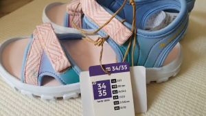 QUECHUA รองเท้ารัดส้นเดินป่า สำหรับเด็กรุ่น MH100 สวมใส่ได้ง่าย น้ำหนักเบา